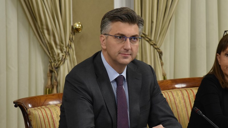 Proračun za 2019. temelji se na stopi rasta gospodarstva od 2,9 posto. Vlada želi obećati manje, a realizirati više  
